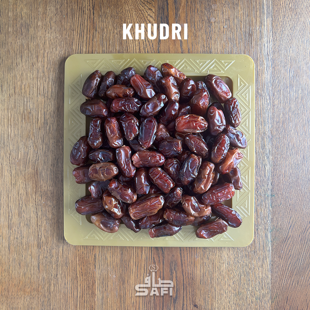 Khudri Dates 800g Square Tray Plastic Gold